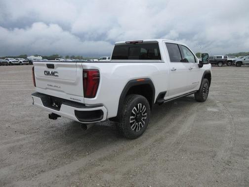 2025 GMC Sierra 2500 Denali Ultimate