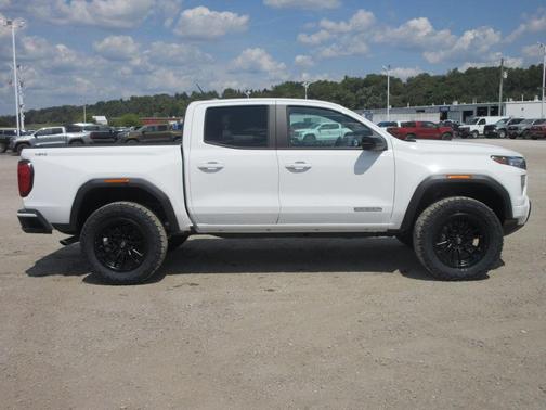 2025 GMC Canyon Elevation
