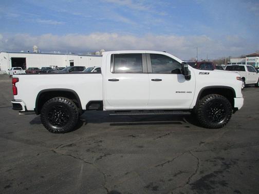 2024 Chevrolet Silverado 2500 LT