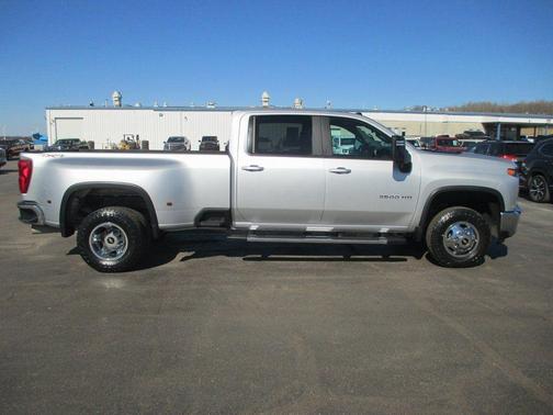 2022 Chevrolet Silverado 3500 LT