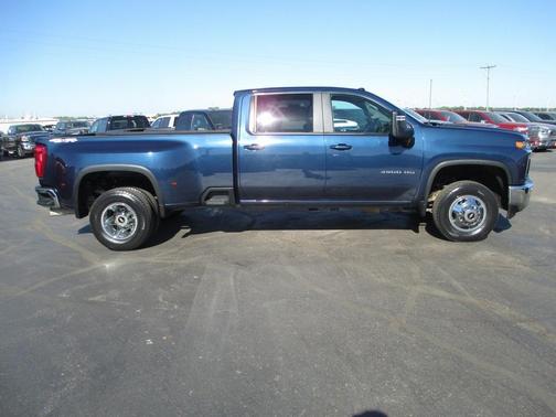 2022 Chevrolet Silverado 3500 LT