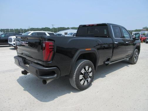 2025 GMC Sierra 3500 Denali