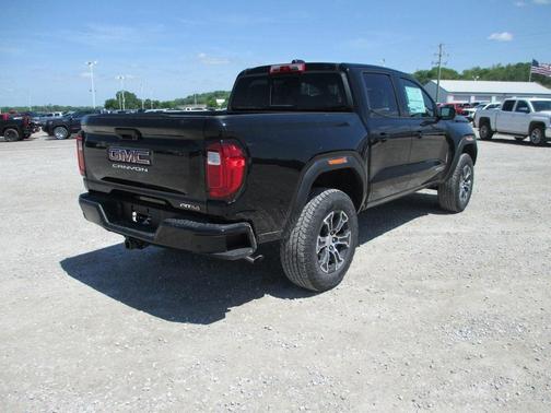 2025 GMC Canyon AT4