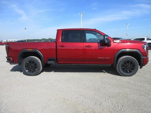 2025 GMC Sierra 2500 AT4