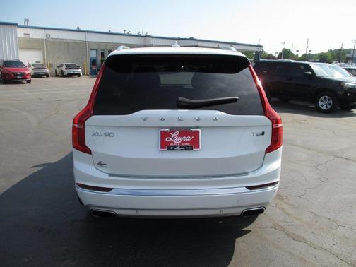 2021 Volvo XC90 T6 Inscription 7 Passenger