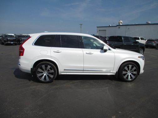 2021 Volvo XC90 T6 Inscription 7 Passenger