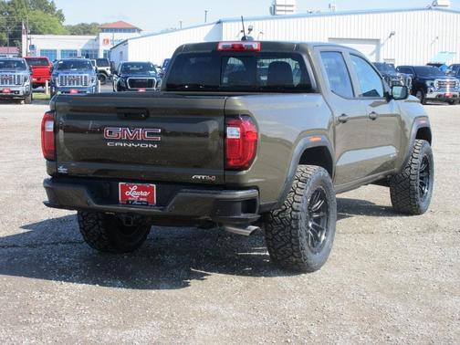 2025 GMC Canyon AT4