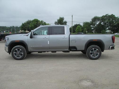 2025 GMC Sierra 3500 SLT