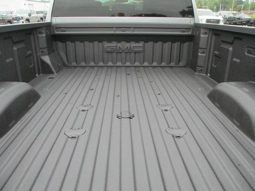 2025 GMC Sierra 3500 SLT
