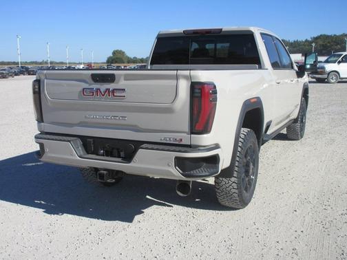 2026 GMC Sierra 2500 AT4