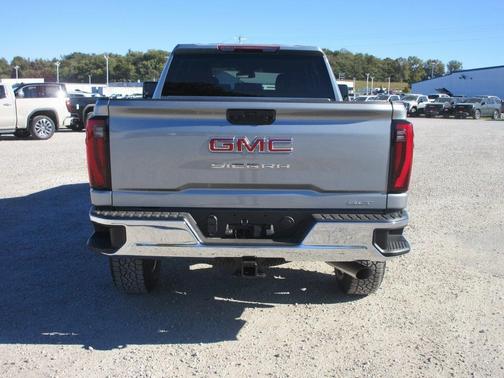 2026 GMC Sierra 2500 SLT