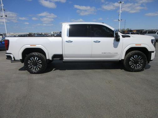 2024 GMC Sierra 2500 Denali Ultimate