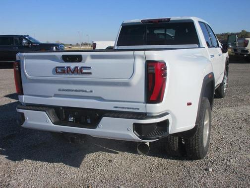 2026 GMC Sierra 3500 Denali