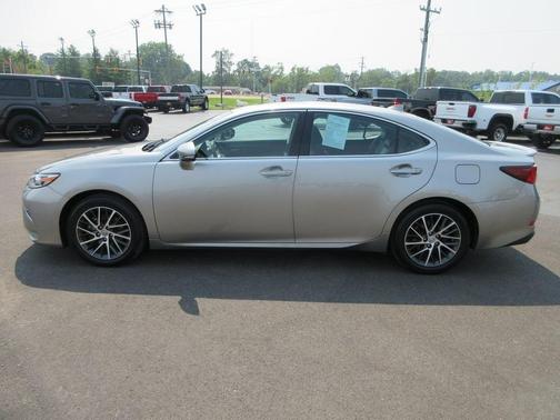 2017 Lexus ES 350 Base