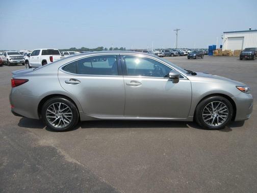 2017 Lexus ES 350 Base