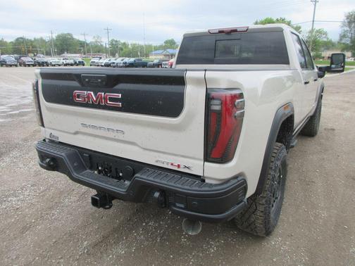 Dune 2026 GMC Sierra 2500 AT4X