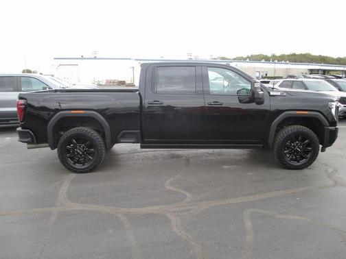 2024 GMC Sierra 2500 AT4