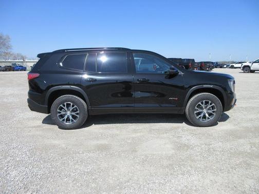 2025 GMC Acadia AT4