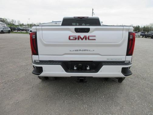 2025 GMC Sierra 3500 Denali