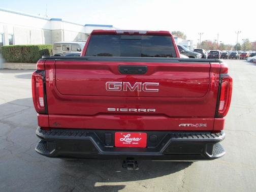 2025 GMC Sierra 1500 AT4X