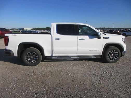 Summit White 2026 GMC Sierra 1500 SLT
