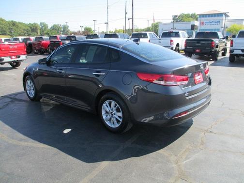 2017 Kia Optima LX