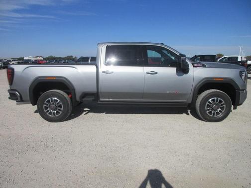 2026 GMC Sierra 2500 AT4