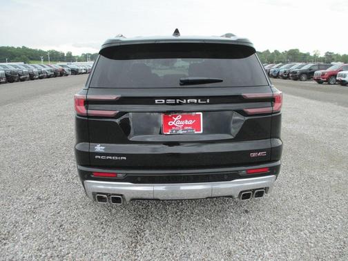 2025 GMC Acadia Denali