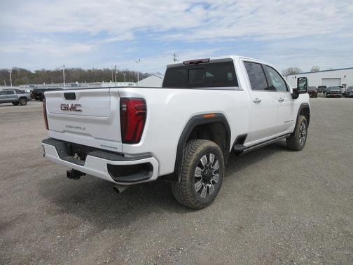 2025 GMC Sierra 2500 Denali