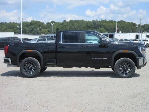 2025 GMC Sierra 2500 SLE