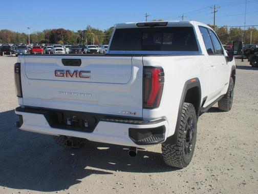 2026 GMC Sierra 2500 AT4