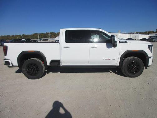 2026 GMC Sierra 2500 AT4