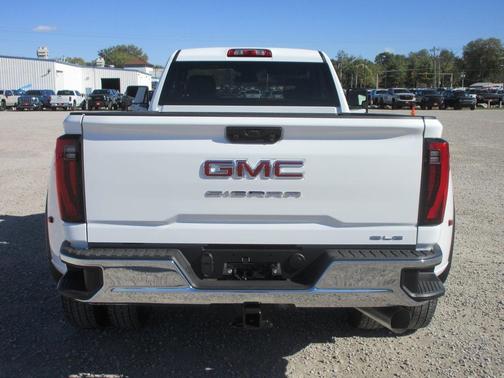 2026 GMC Sierra 3500 SLE