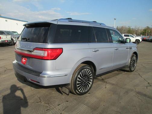 2019 Lincoln Navigator Black Label