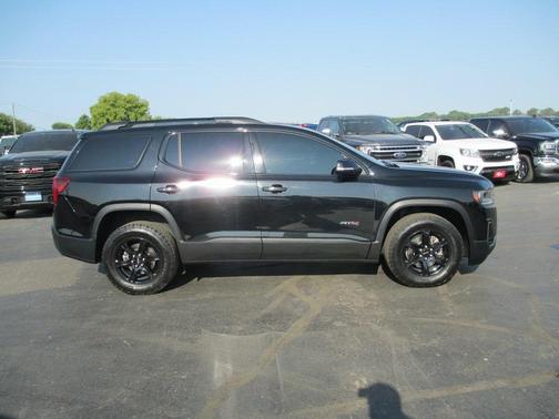2021 GMC Acadia AT4