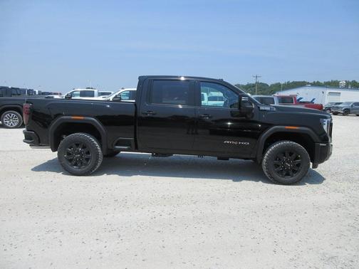 2025 GMC Sierra 2500 AT4
