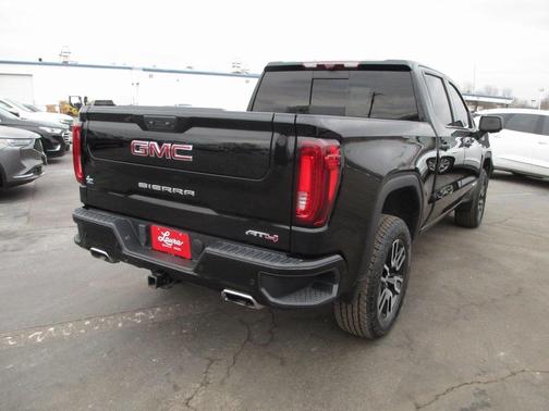 2022 GMC Sierra 1500 AT4