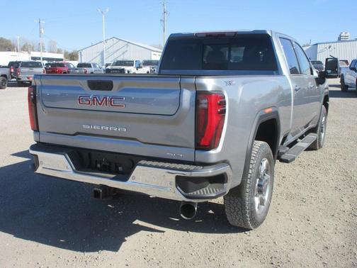 2026 GMC Sierra 3500 SLT