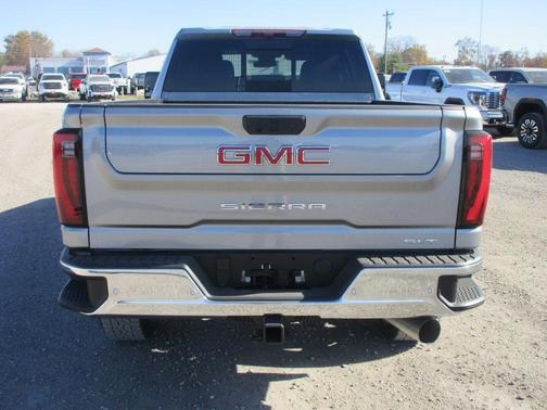 2026 GMC Sierra 3500 SLT