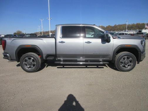 2026 GMC Sierra 3500 SLT