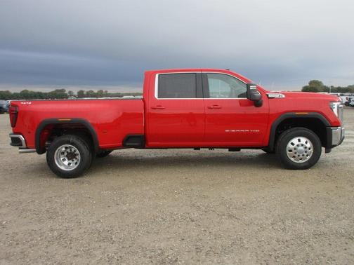 2026 GMC Sierra 3500 SLE
