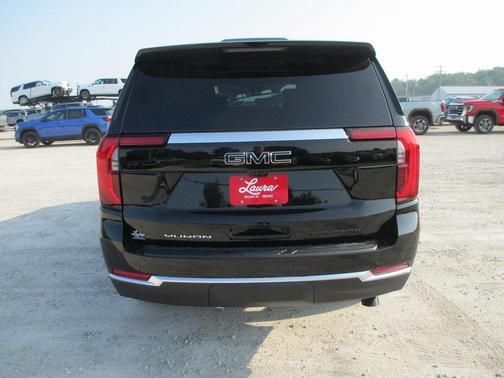 2025 GMC Yukon Elevation
