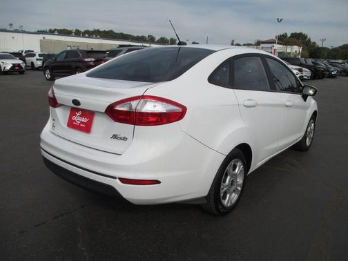 2015 Ford Fiesta SE