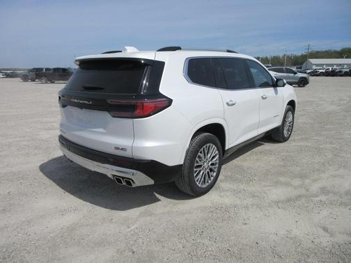 2025 GMC Acadia Denali