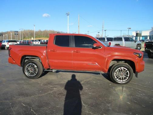 2025 Toyota Tacoma TRD Sport