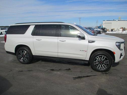 2021 GMC Yukon XL AT4
