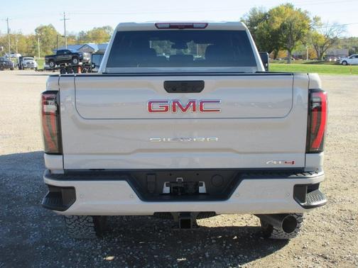 2026 GMC Sierra 2500 AT4