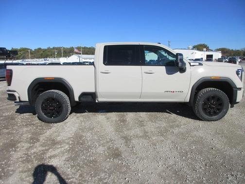 2026 GMC Sierra 2500 AT4