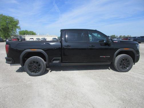 Onyx Black 2026 GMC Sierra 2500 AT4