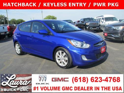 2012 Hyundai Accent SE